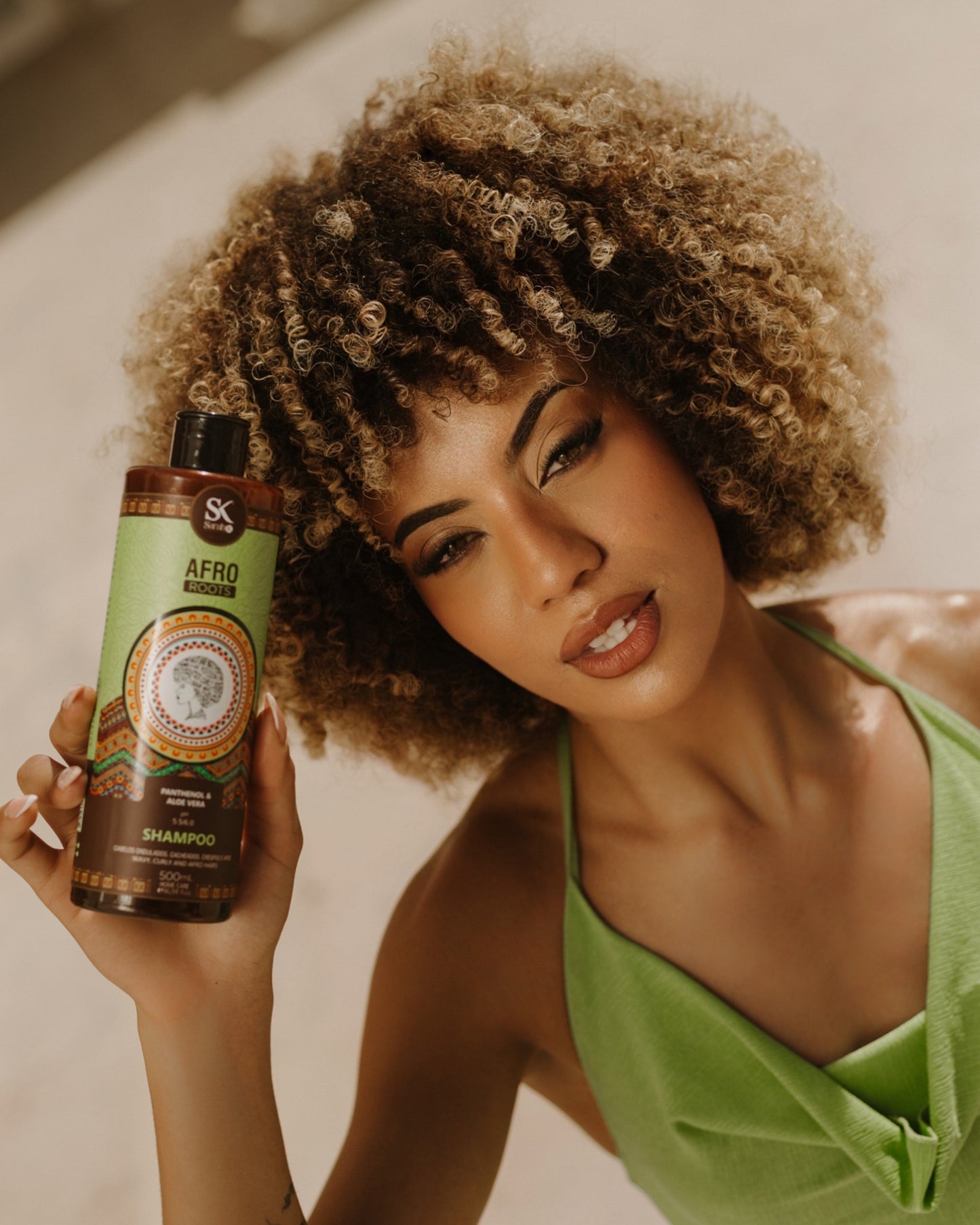 Afro Roots - Shampoo para Cabelos Cacheados e Crespos